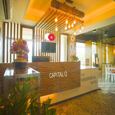 Capital O Oyo 785 The Greenhive Hotel Ibaan Esterno foto