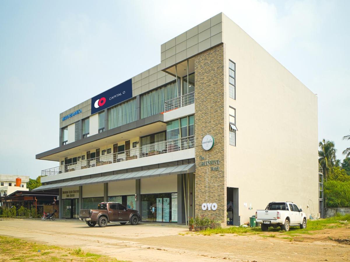 Capital O Oyo 785 The Greenhive Hotel Ibaan Esterno foto